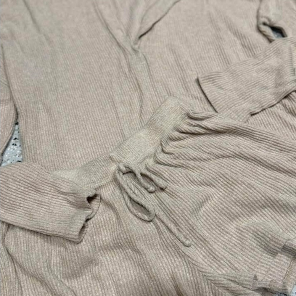 Cozy Ribbed Knit Lounge Set - Picture 2 of 2